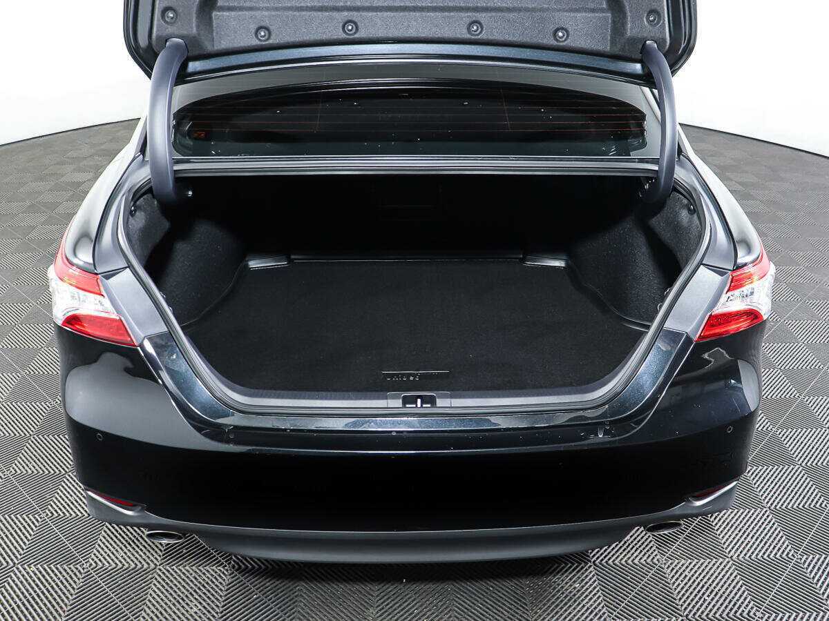 Toyota Camry, 2023 Фото №9