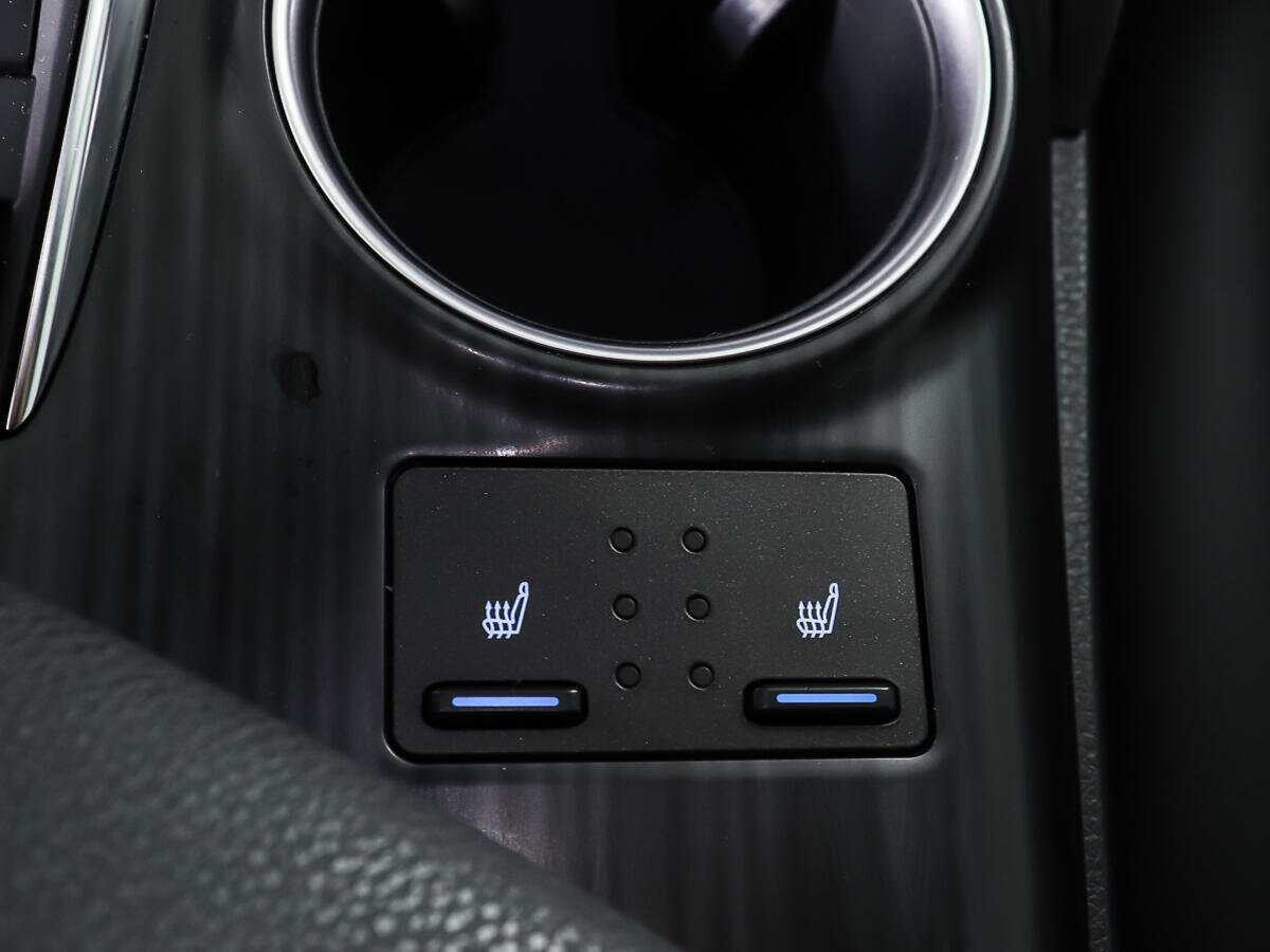 Toyota Camry, 2021 Фото №17