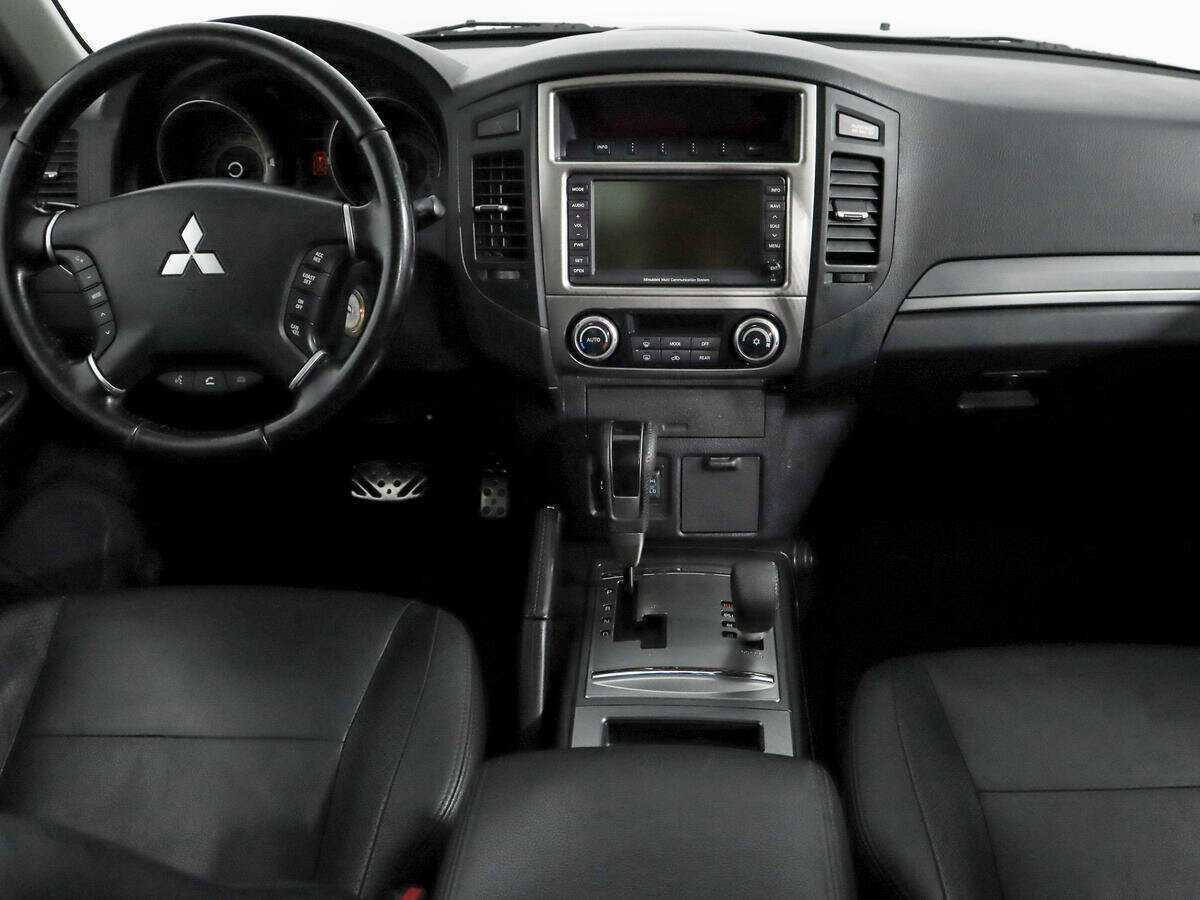 Mitsubishi Pajero, 2011 Фото №13