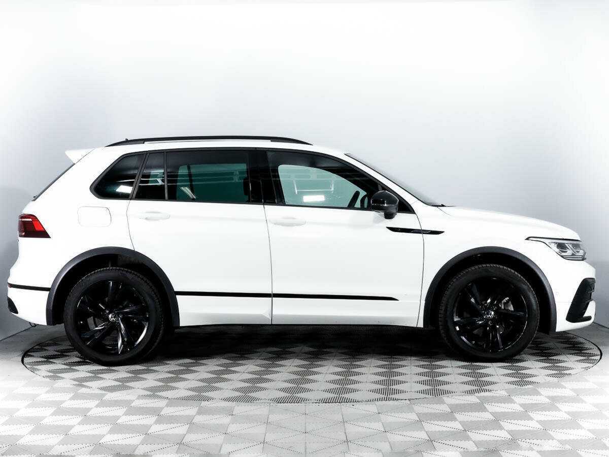 Volkswagen Tiguan, 2021 - 61 889 км. | Фото №4