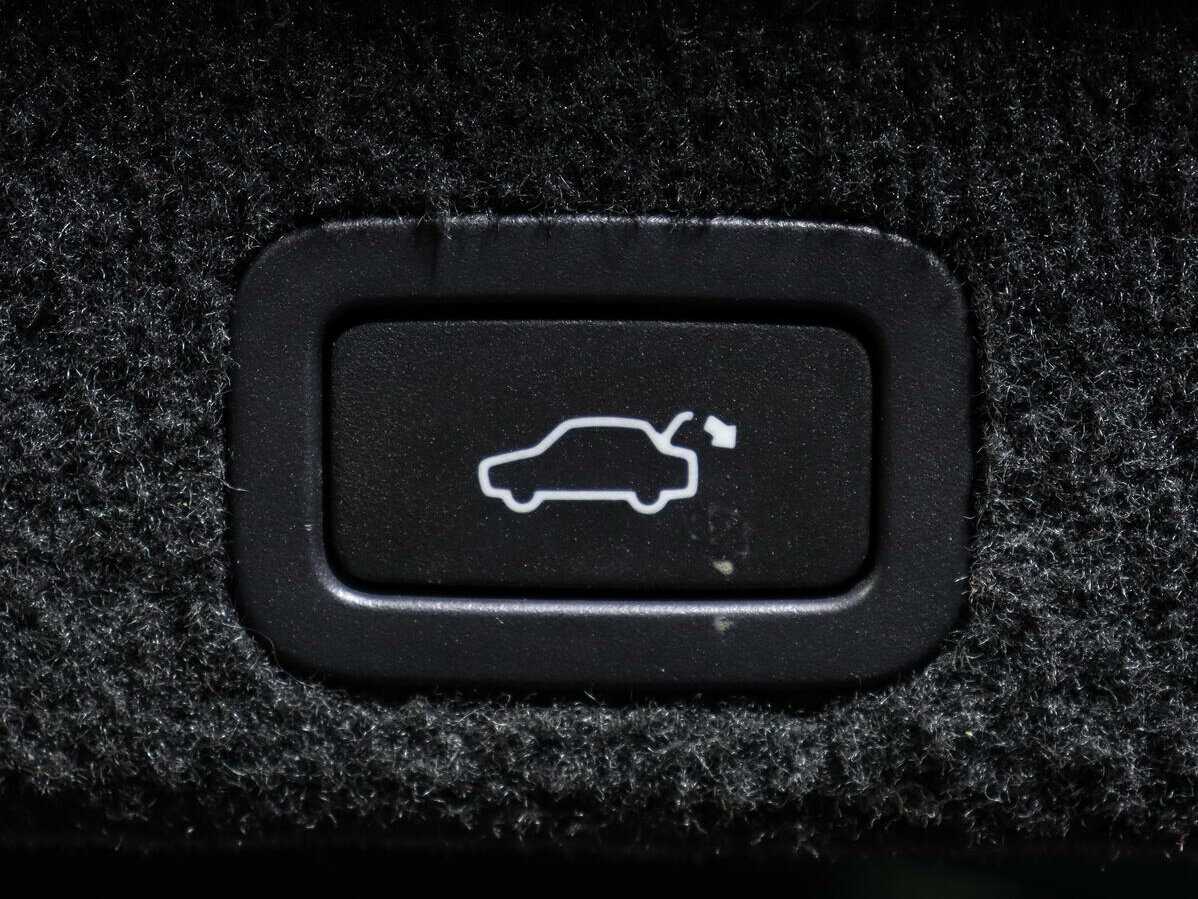 Volvo XC60, 2010 Фото №18