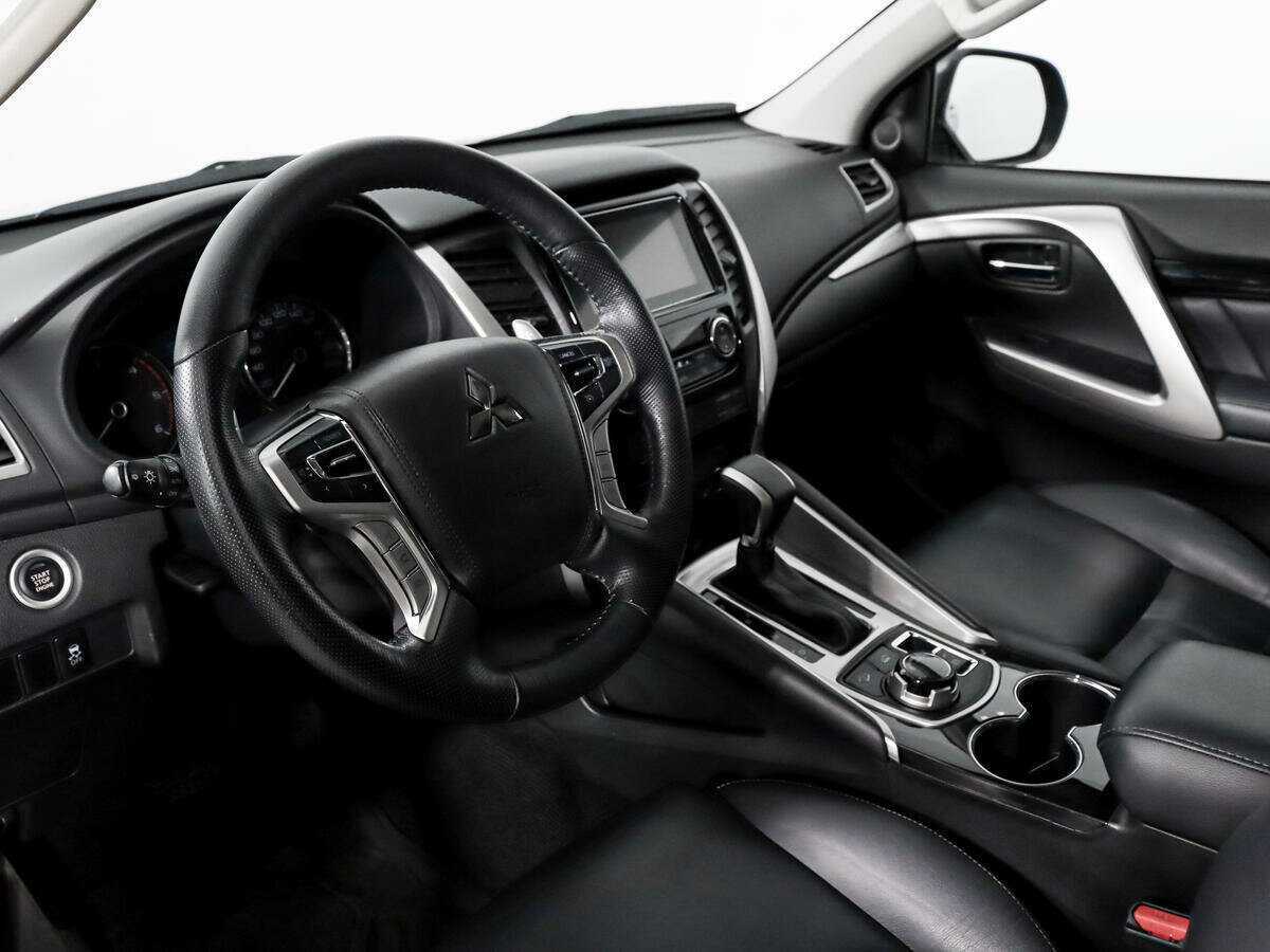 Mitsubishi Pajero Sport, 2019 Фото №9