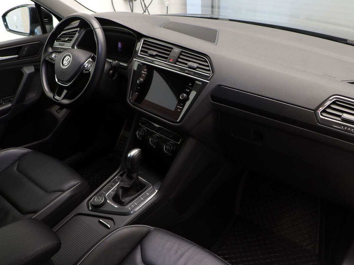 Volkswagen Tiguan, 2020 - 70 508 км. | Фото №7