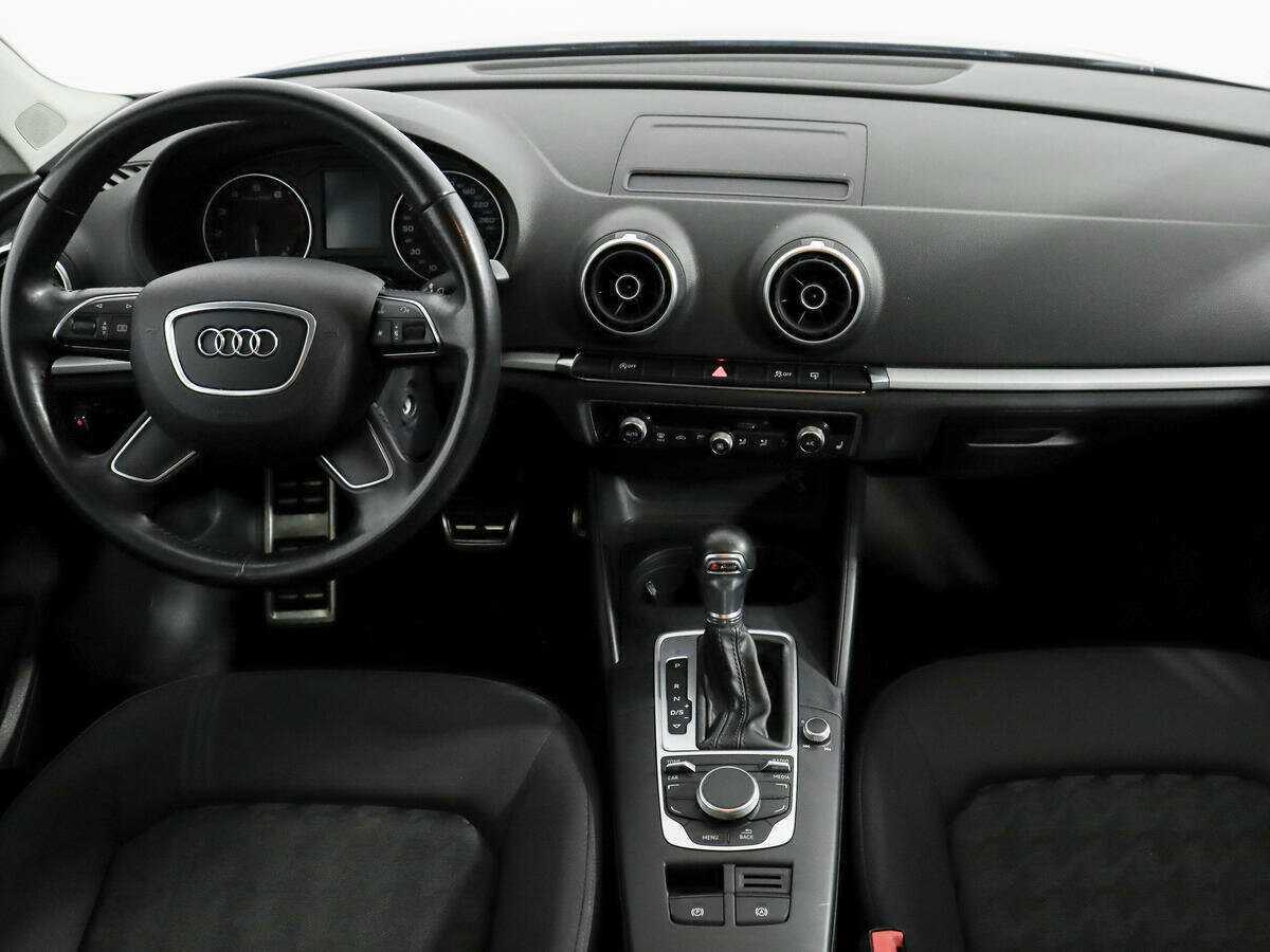 Audi A3, 2015 Фото №12