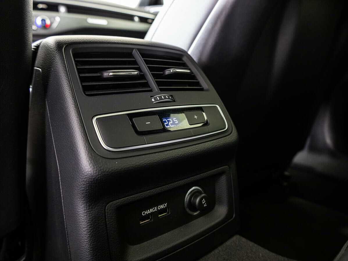 Audi A4, 2019 Фото №19