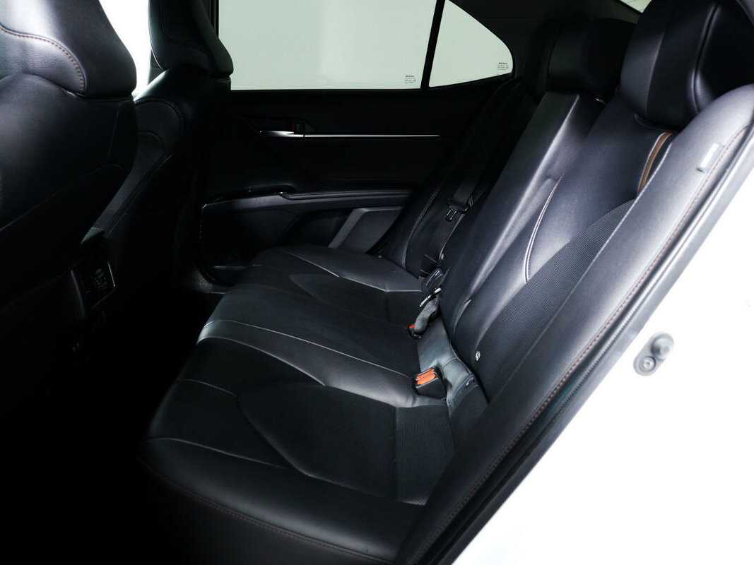 Toyota Camry, 2020 Фото №12