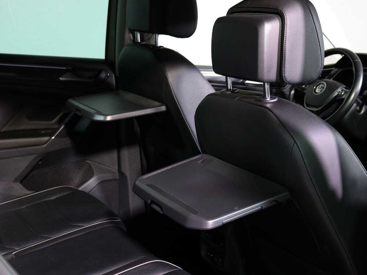 Volkswagen Tiguan, 2018 Фото №14