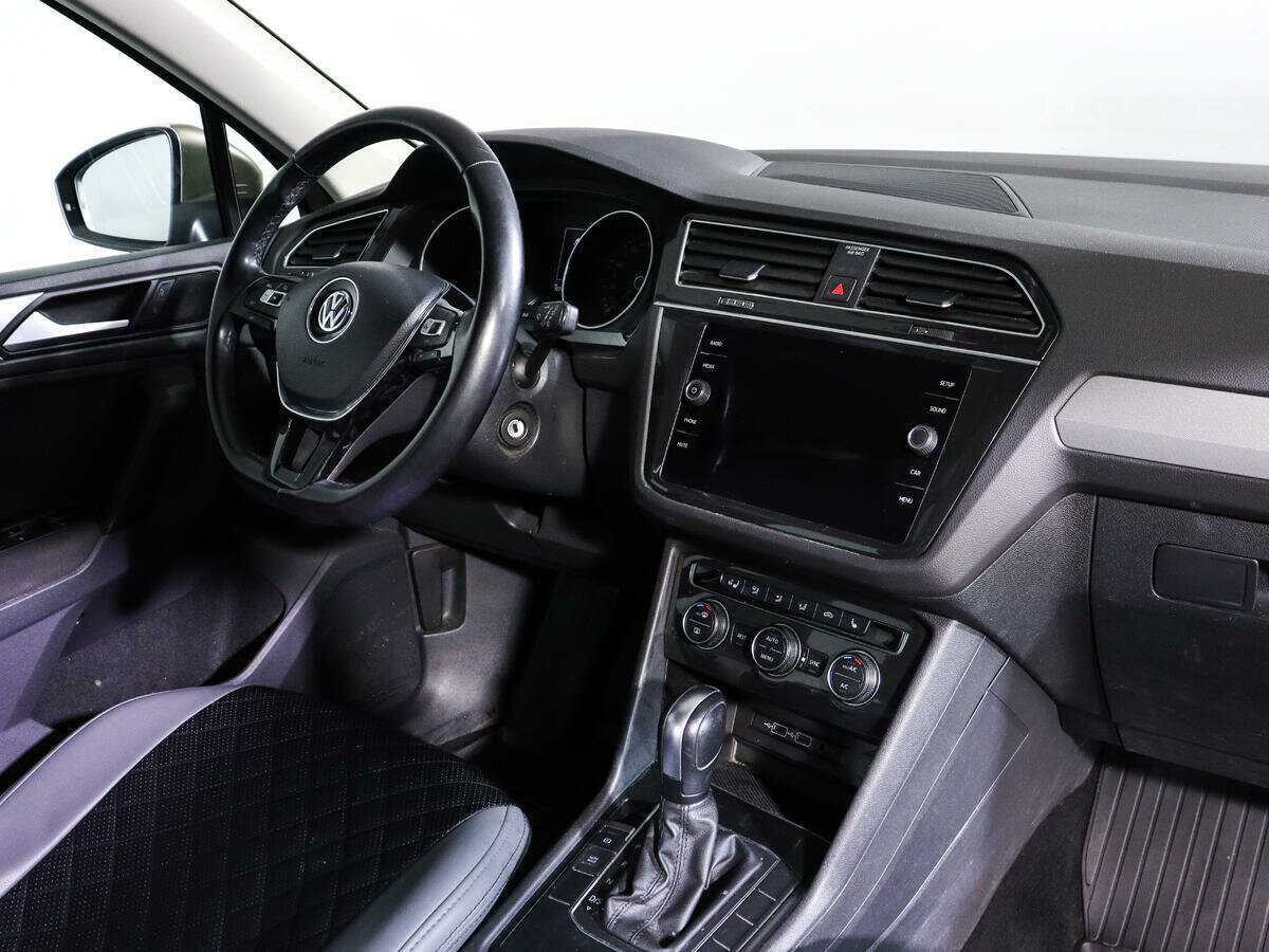 Volkswagen Tiguan L, 2019 Фото №9