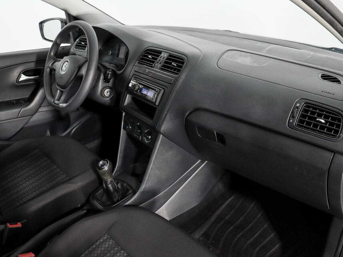 Volkswagen Polo, 2018 Фото №9