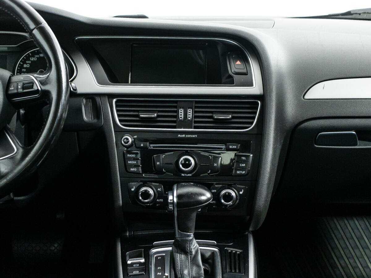 Audi A4, 2012 Фото №14