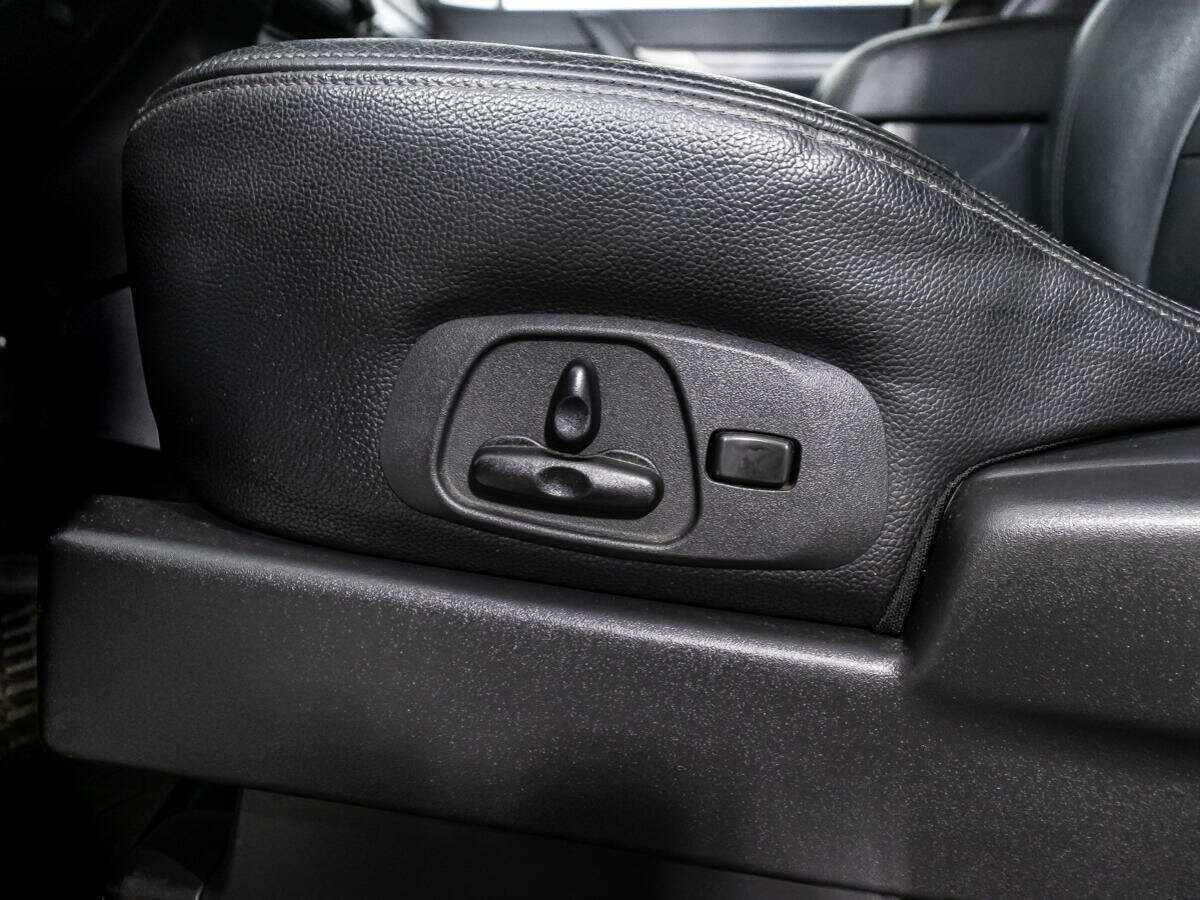 Mitsubishi Pajero, 2015 Фото №21