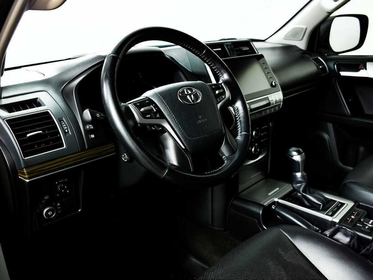 Toyota Land Cruiser Prado, 2020 Фото №13