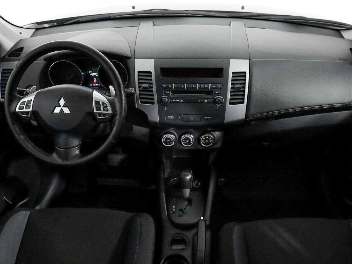 Mitsubishi Outlander, 2011 Фото №12