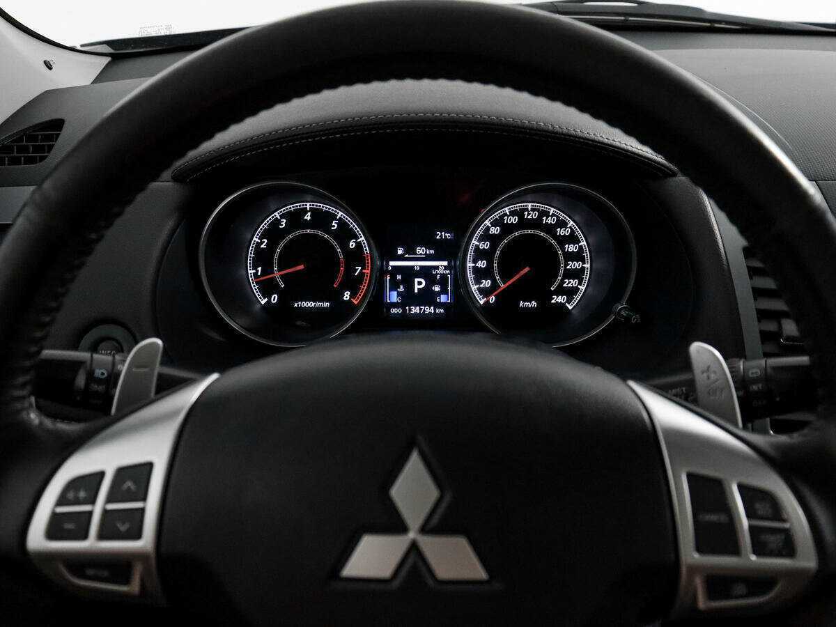 Mitsubishi Outlander, 2011 Фото №13