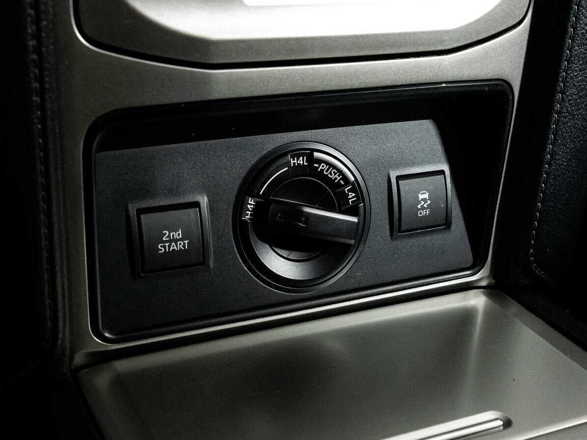 Toyota Land Cruiser Prado, 2021 Фото №13