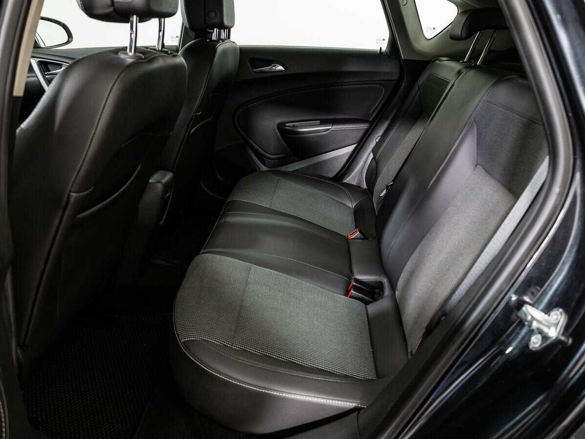 Opel Astra, 2011 Фото №10