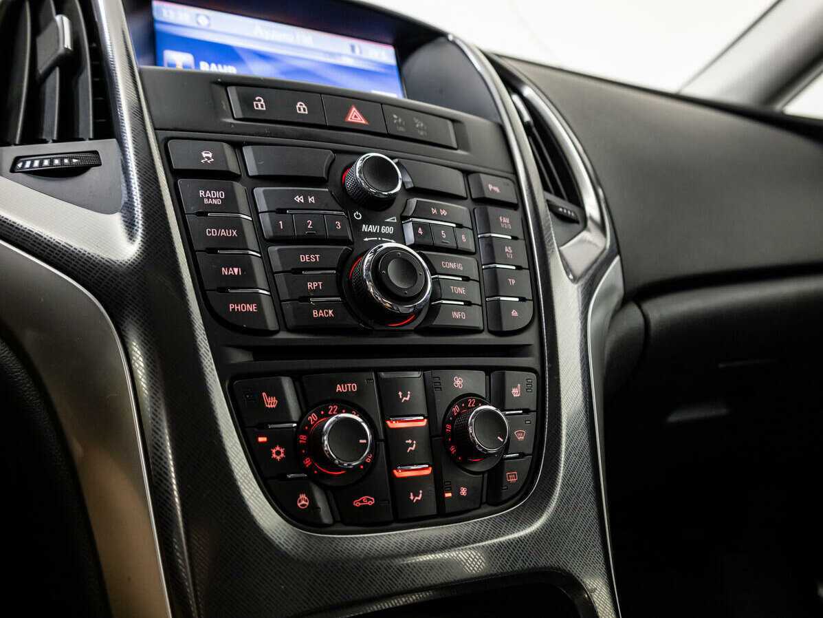 Opel Astra, 2011 Фото №15