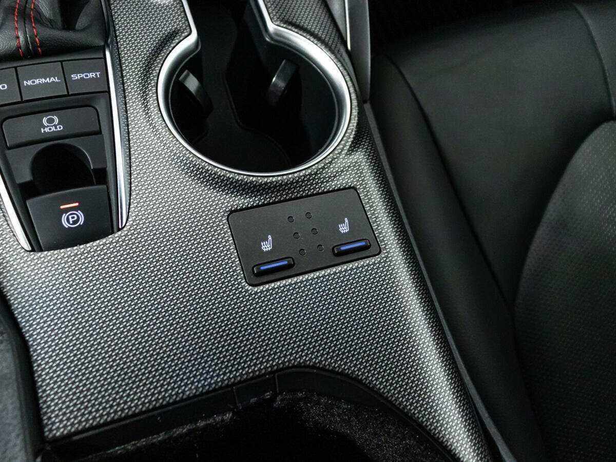 Toyota Camry, 2021 Фото №19