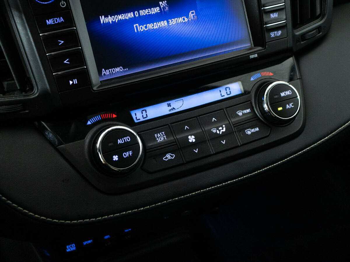 Toyota RAV4, 2017 Фото №16