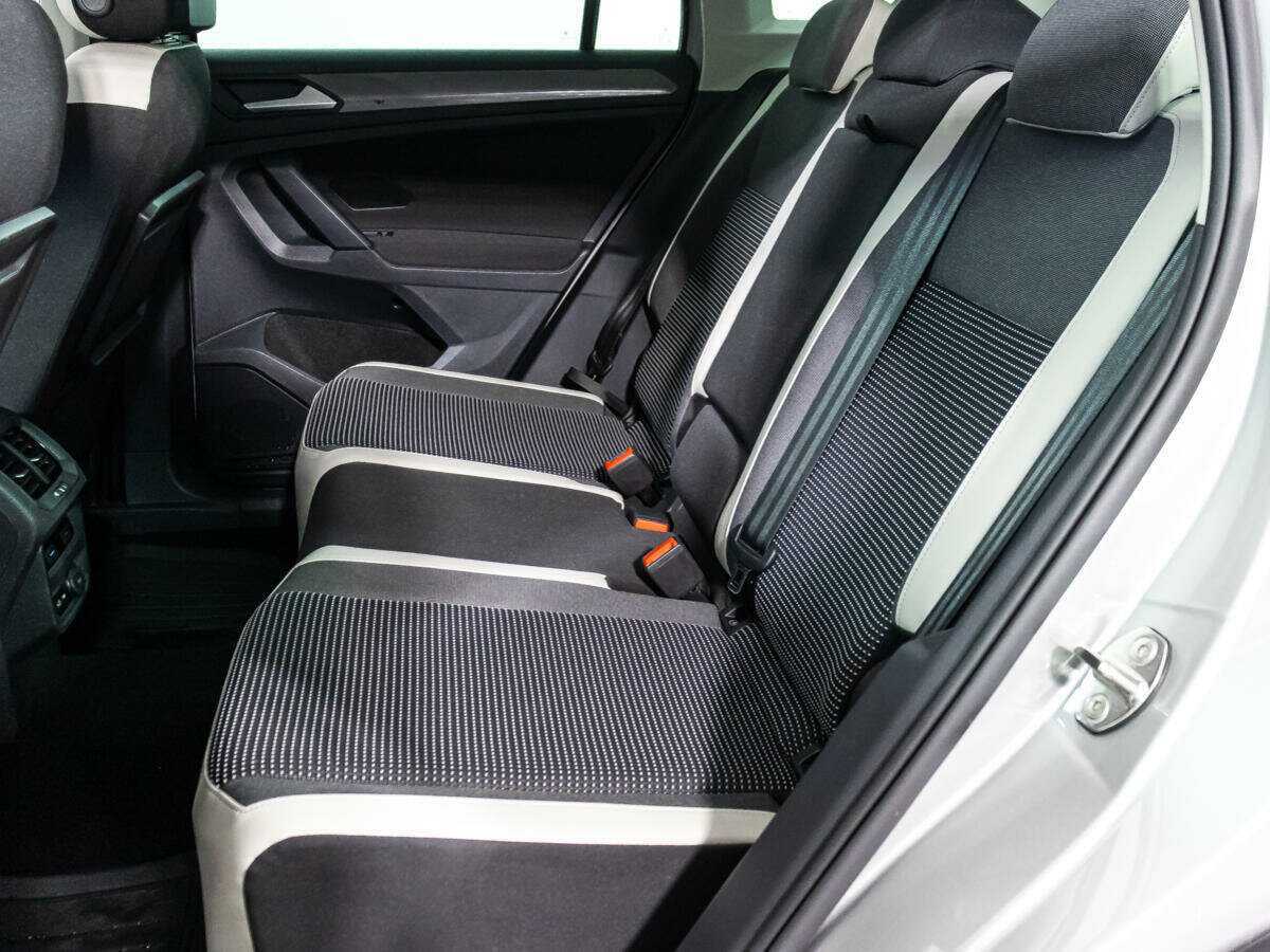 Volkswagen Tiguan, 2019 Фото №10