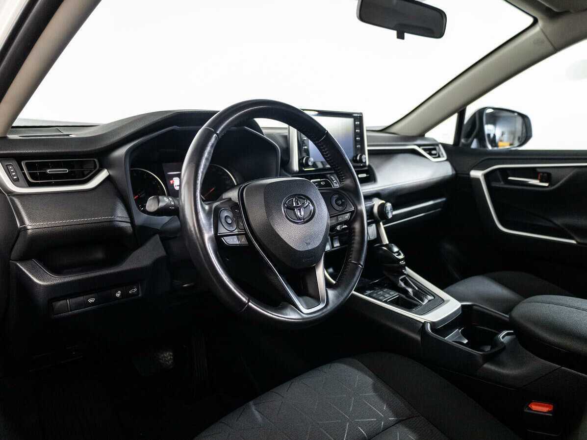 Toyota RAV4, 2020 Фото №10