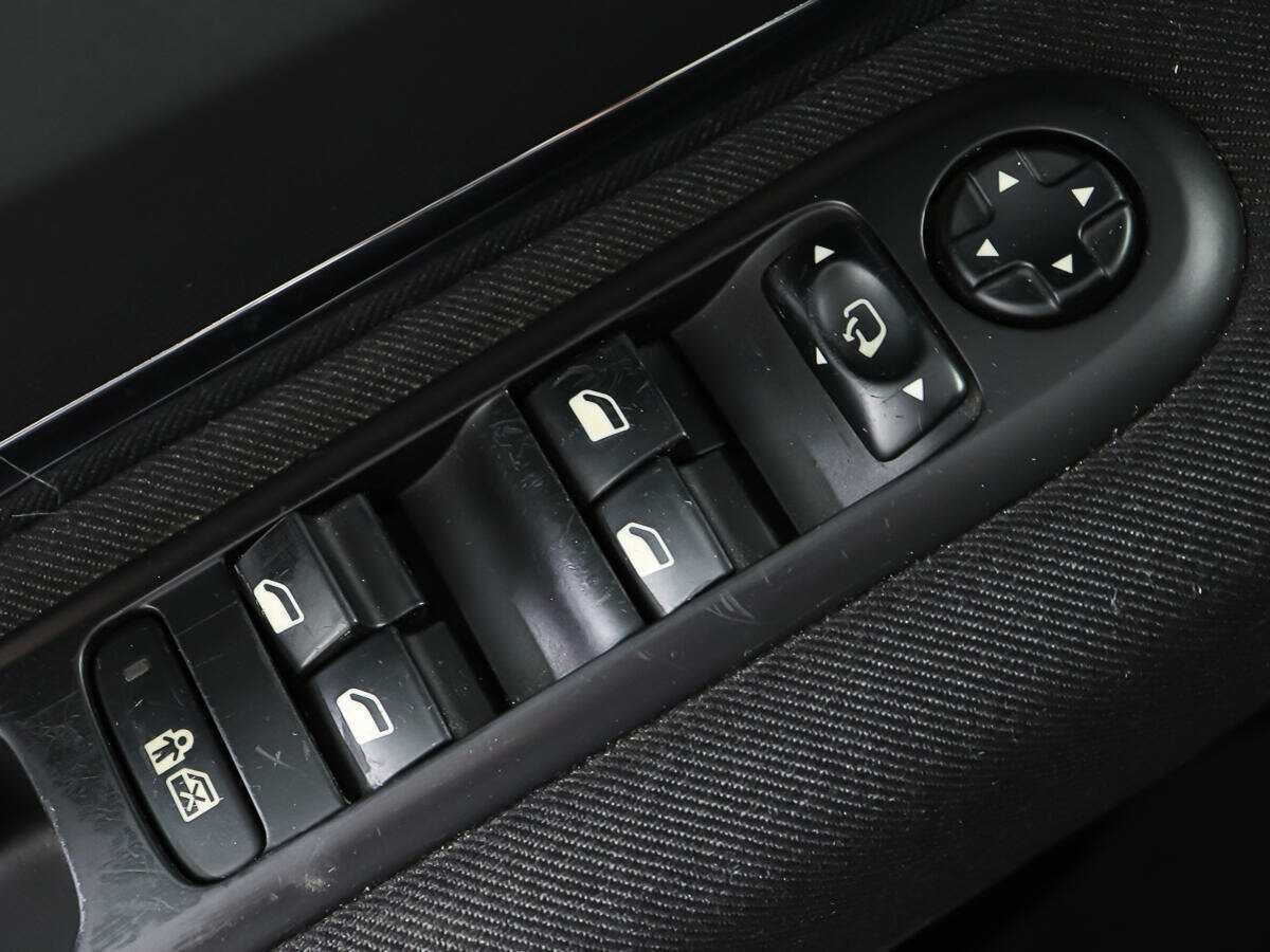 Peugeot 3008, 2010 Фото №18