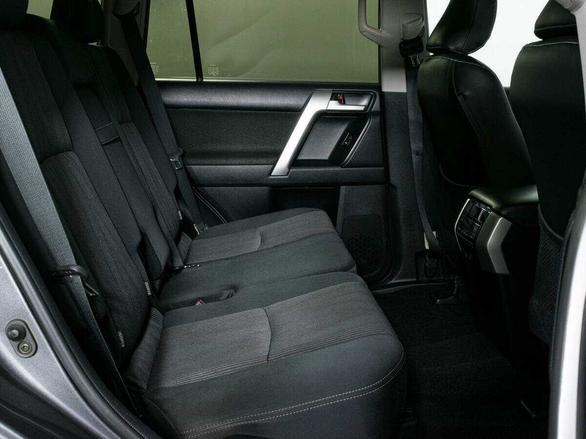 Toyota Land Cruiser Prado, 2018 Фото №13