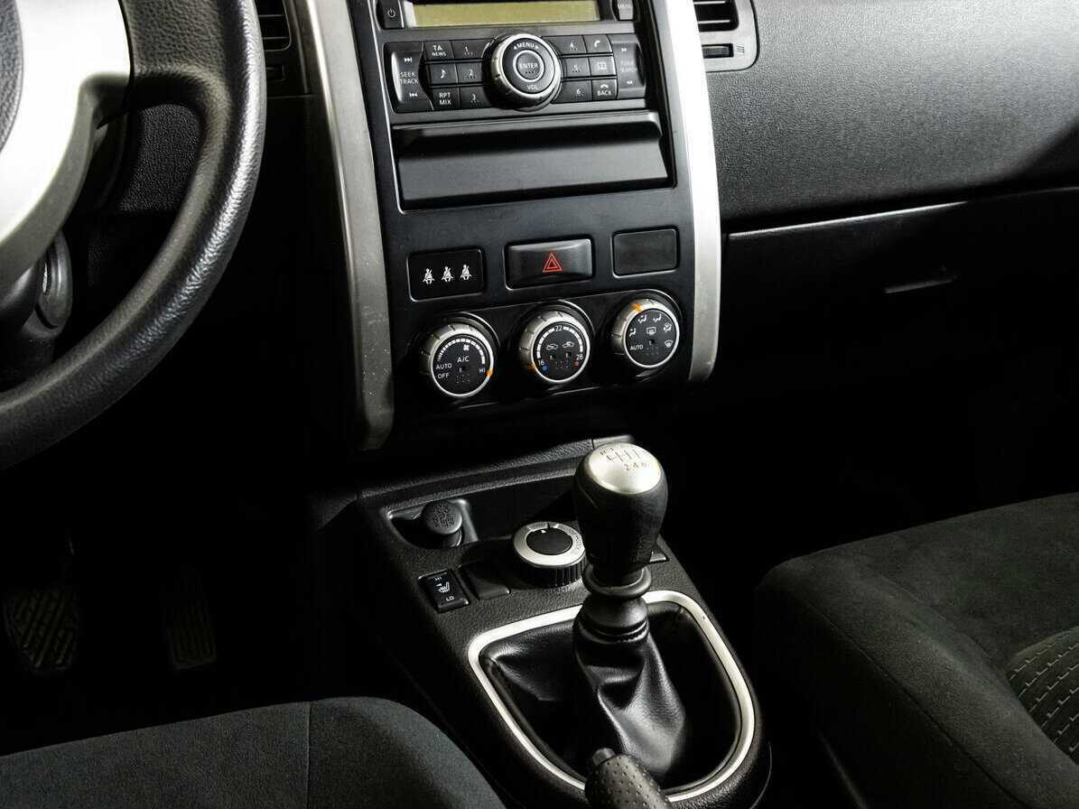 Nissan X-Trail, 2011 Фото №12