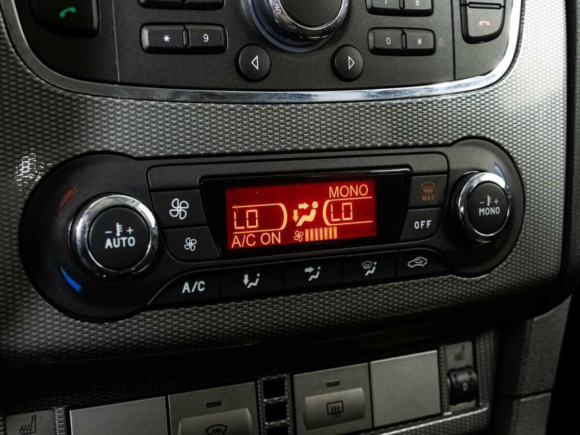 Ford Focus, 2010 Фото №11