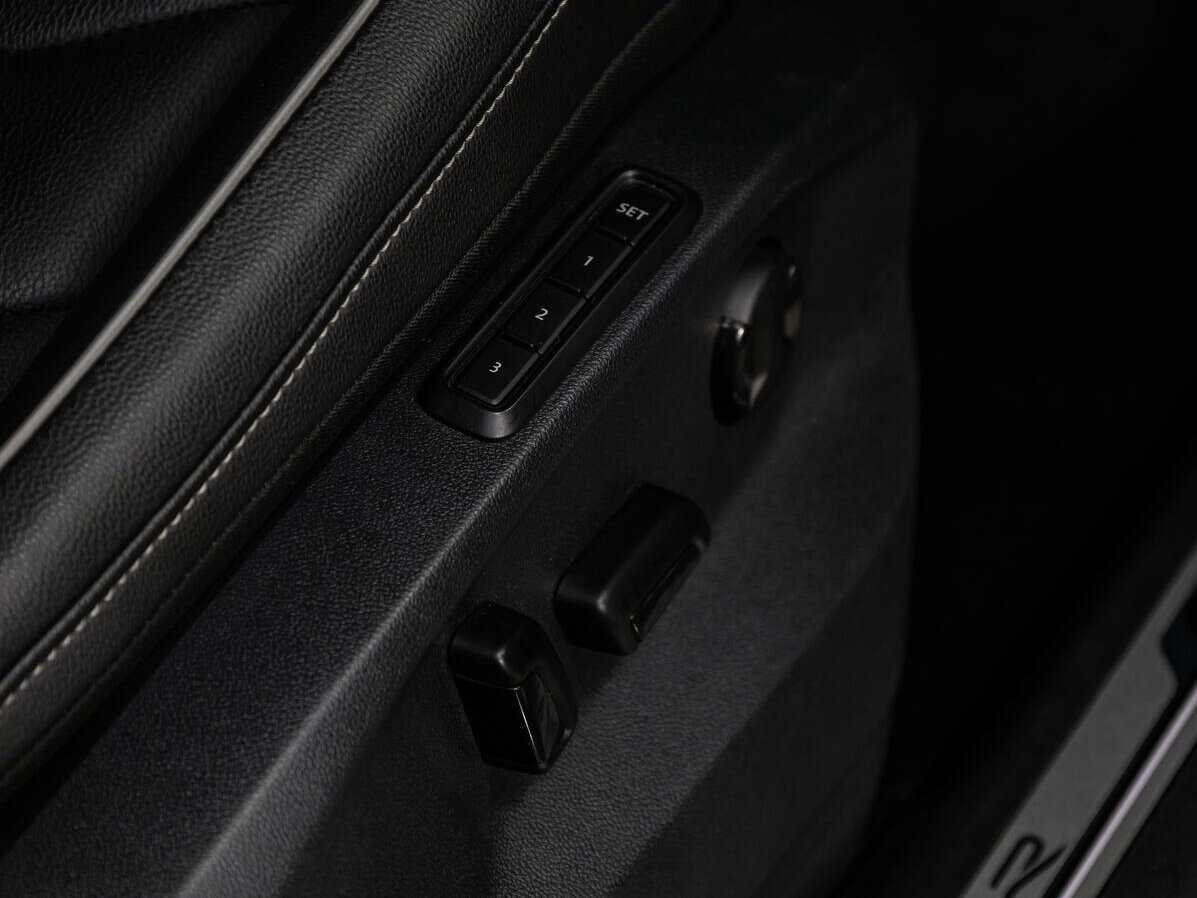 Volkswagen Tiguan, 2021 Фото №13