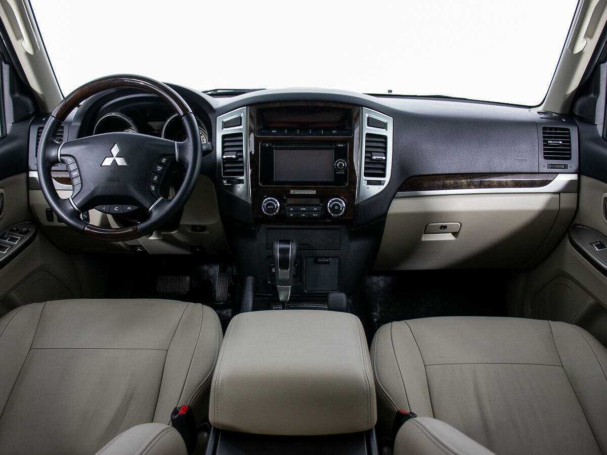 Mitsubishi Pajero, 2020 Фото №17