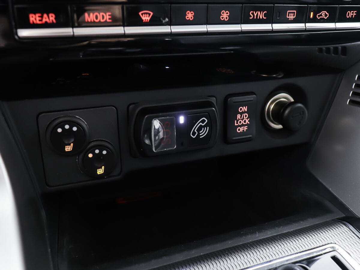 Mitsubishi Pajero Sport, 2020 Фото №22