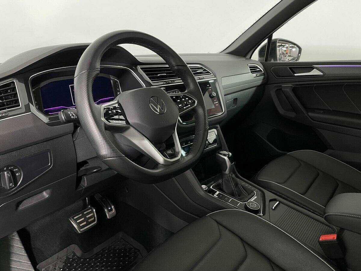Volkswagen Tiguan, 2021 Фото №13