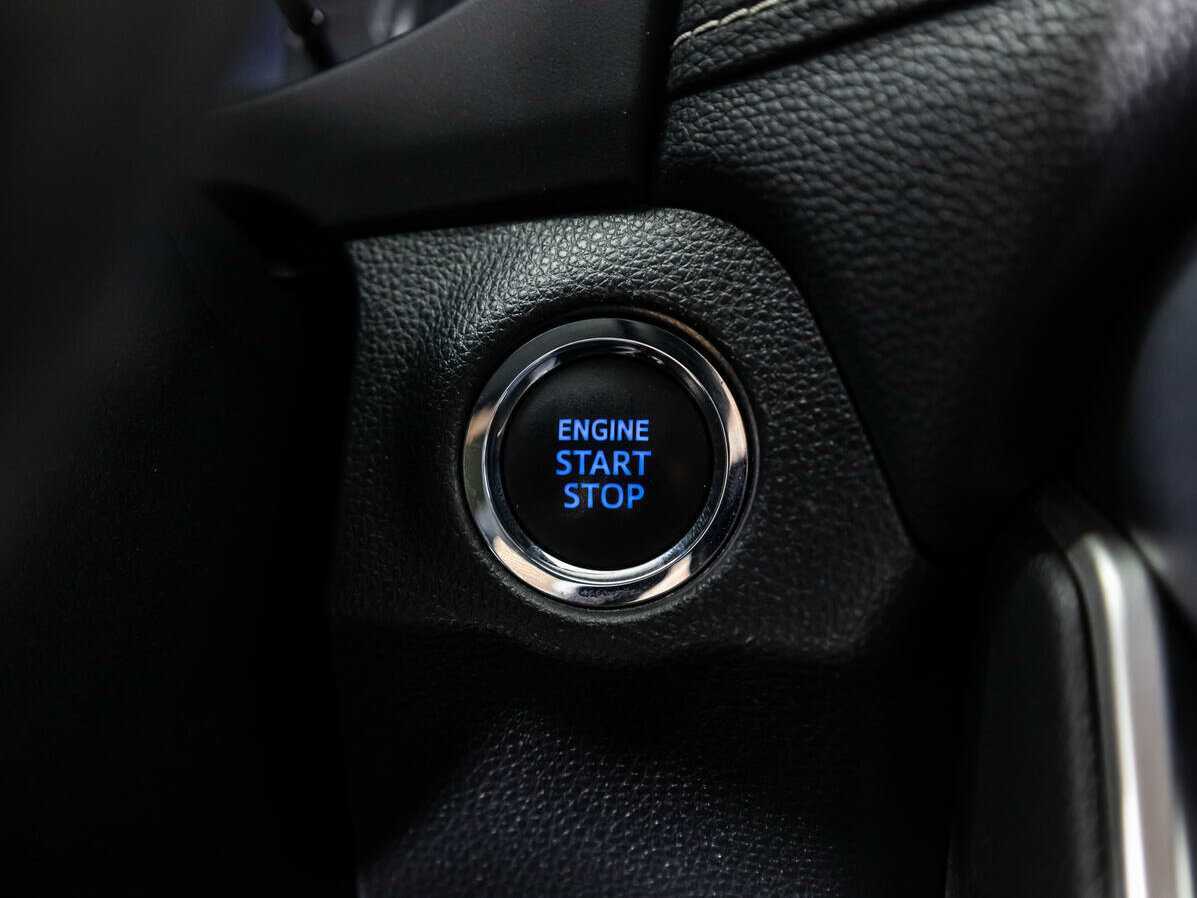 Toyota RAV4, 2021 Фото №17