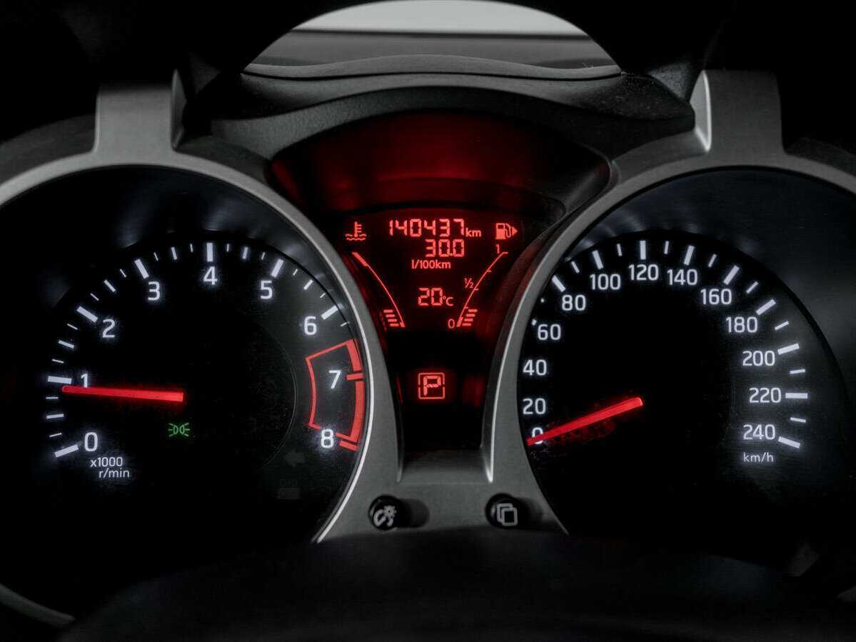 Nissan Juke, 2013 Фото №11