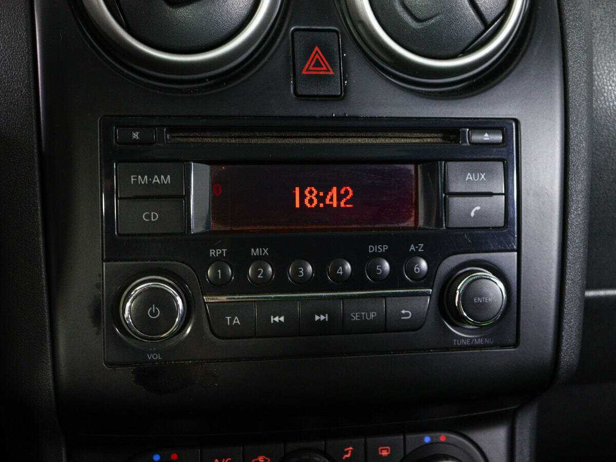 Nissan Qashqai+2, 2010 Фото №16