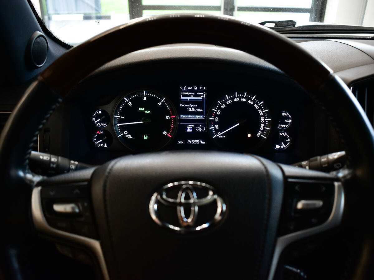 Toyota Land Cruiser, 2017 Фото №9