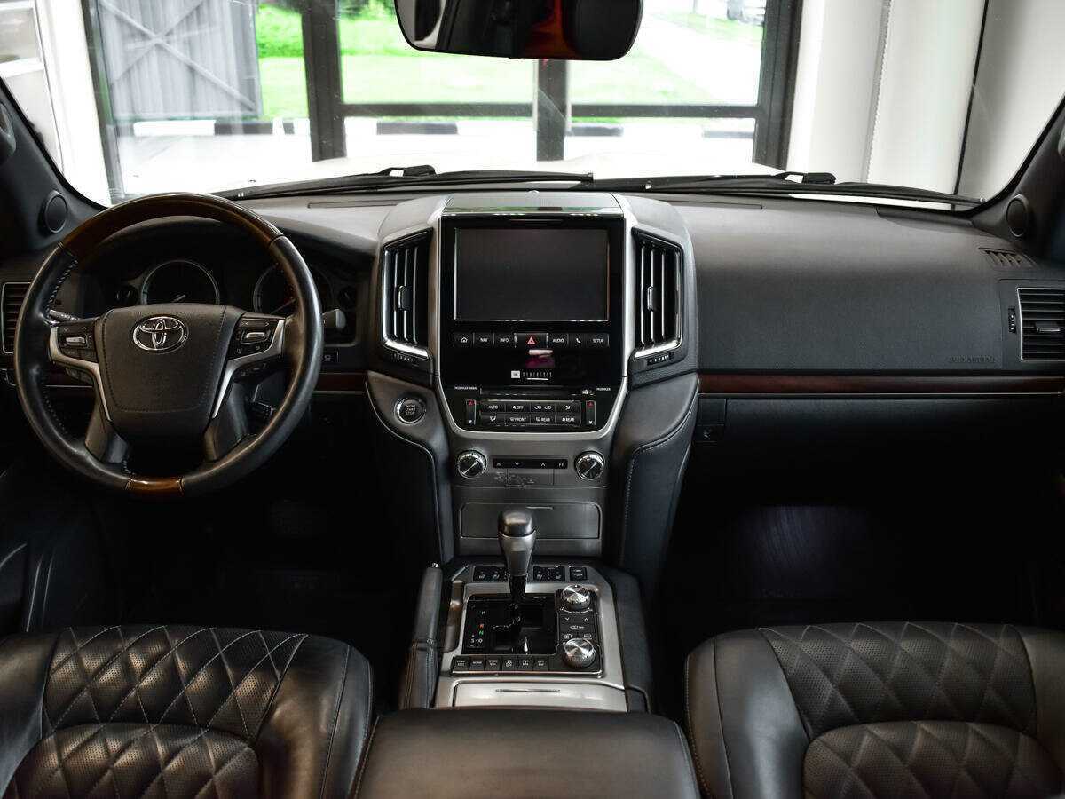 Toyota Land Cruiser, 2017 Фото №10