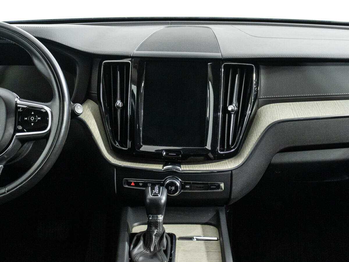 Volvo XC60, 2019 Фото №14