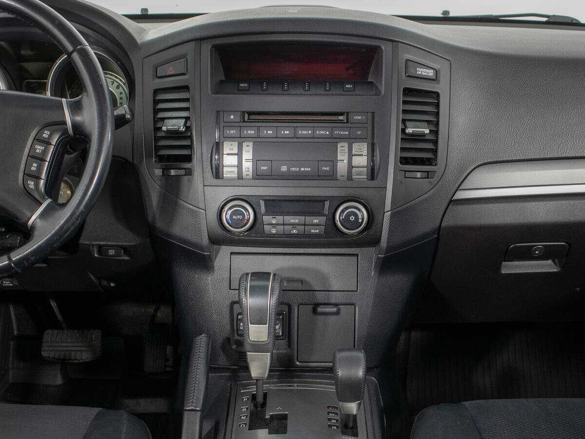 Mitsubishi Pajero, 2007 Фото №18