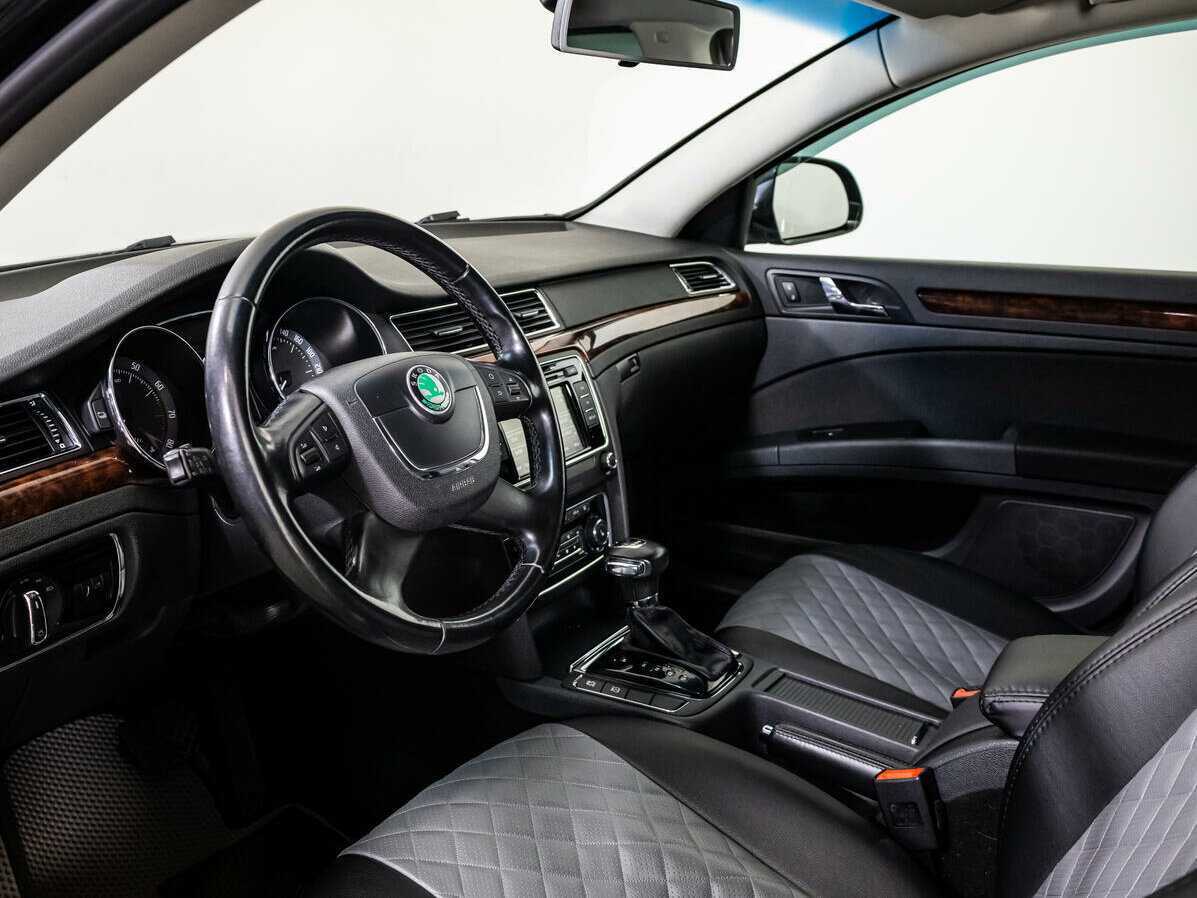 Skoda Superb DSG, 2011 Фото №11