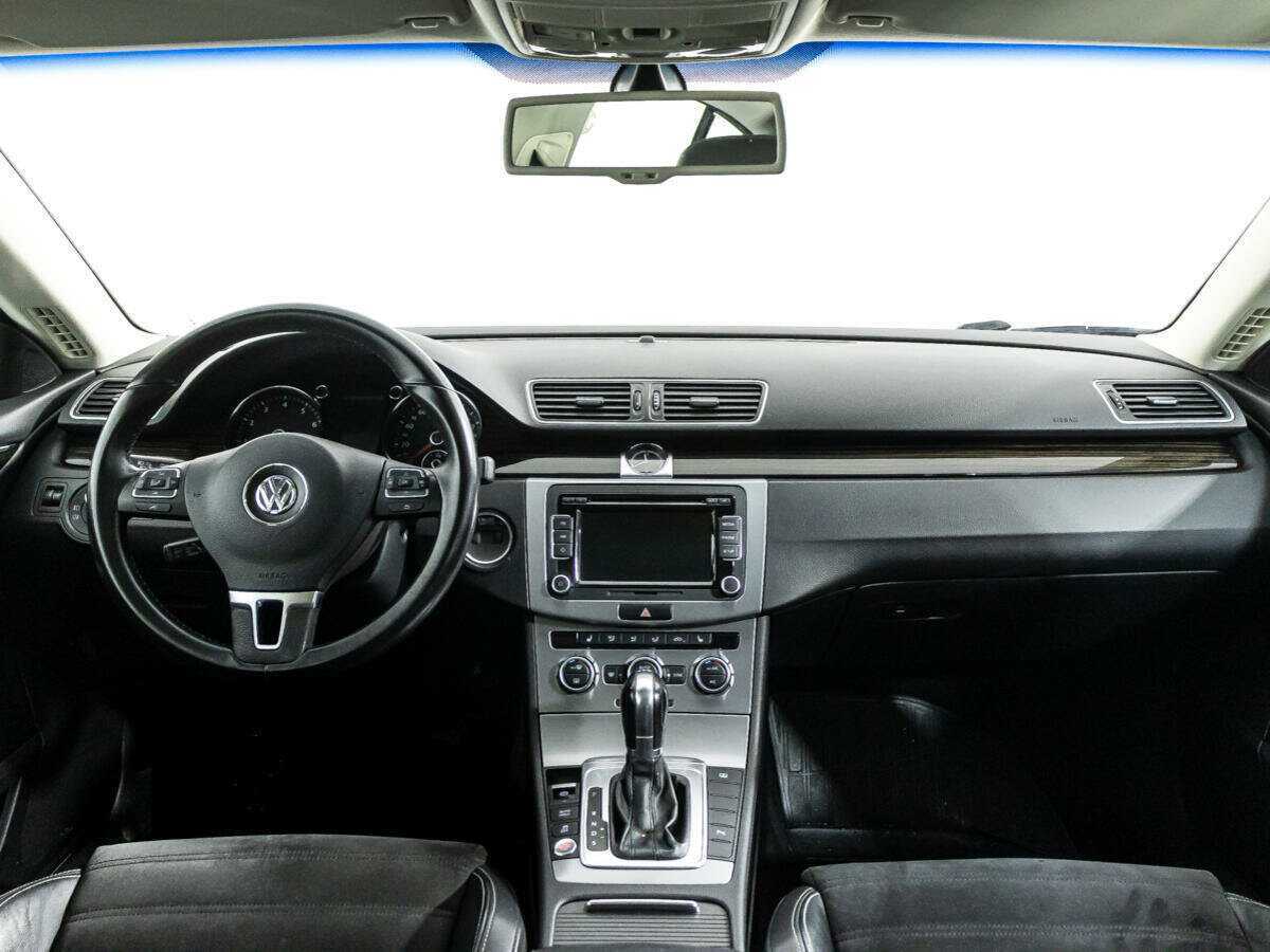 Volkswagen Passat CC, 2013 Фото №13