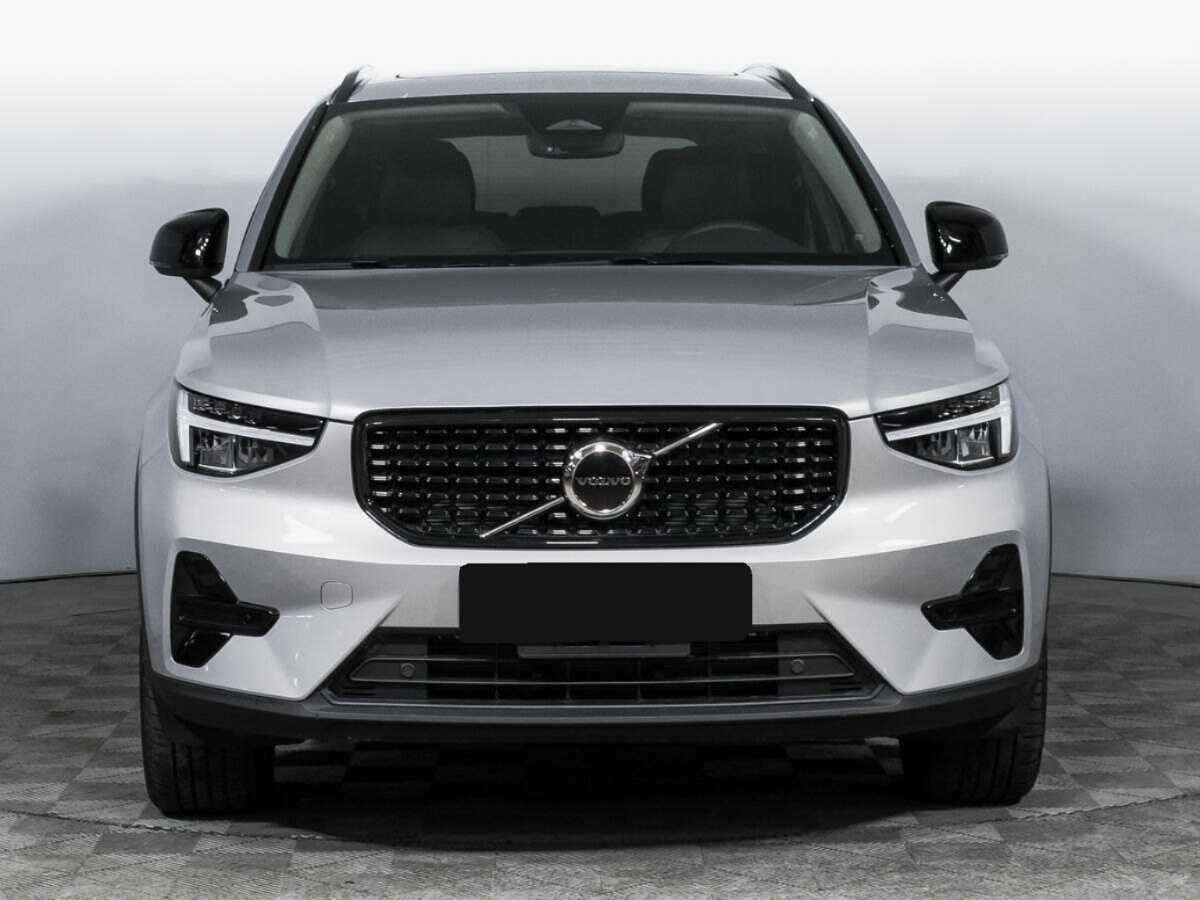 Volvo XC40, 2023 - 1 400 км. | Фото №2