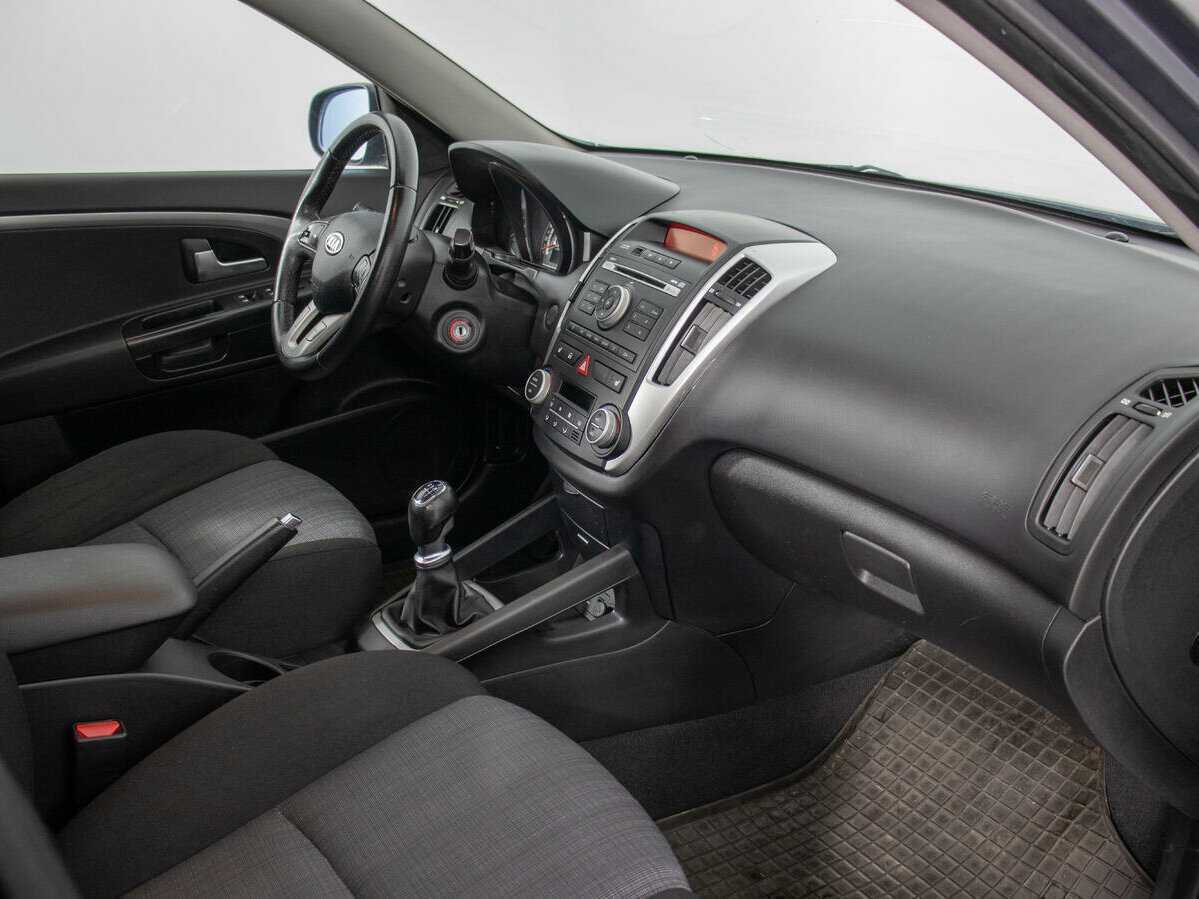 Kia Ceed, 2010 Фото №9