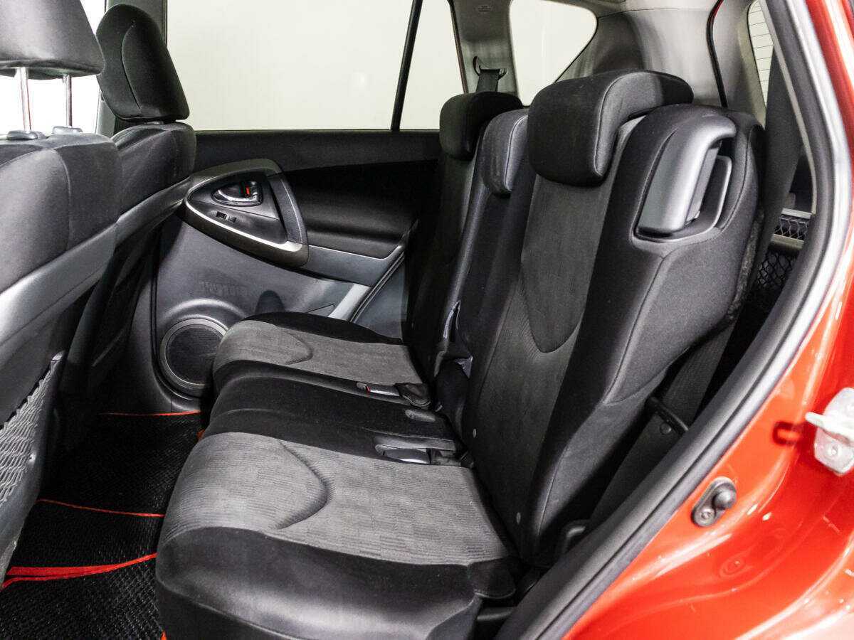 Toyota RAV4, 2010 Фото №10