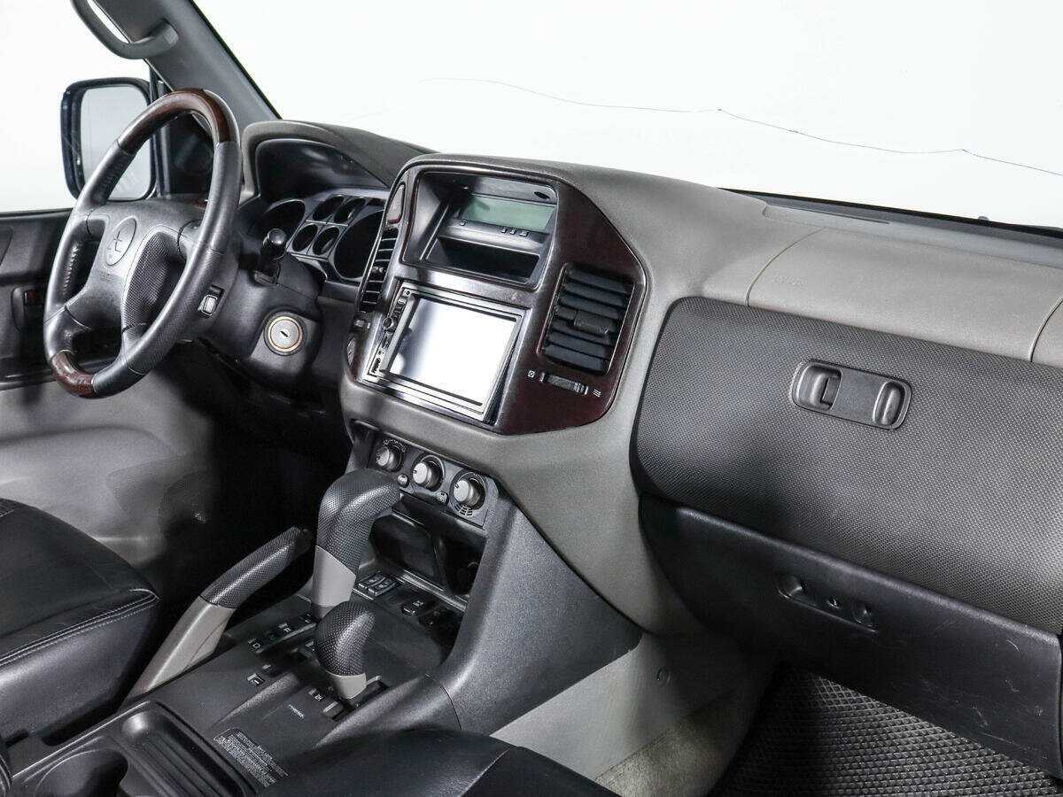 Mitsubishi Pajero, 2002 Фото №6