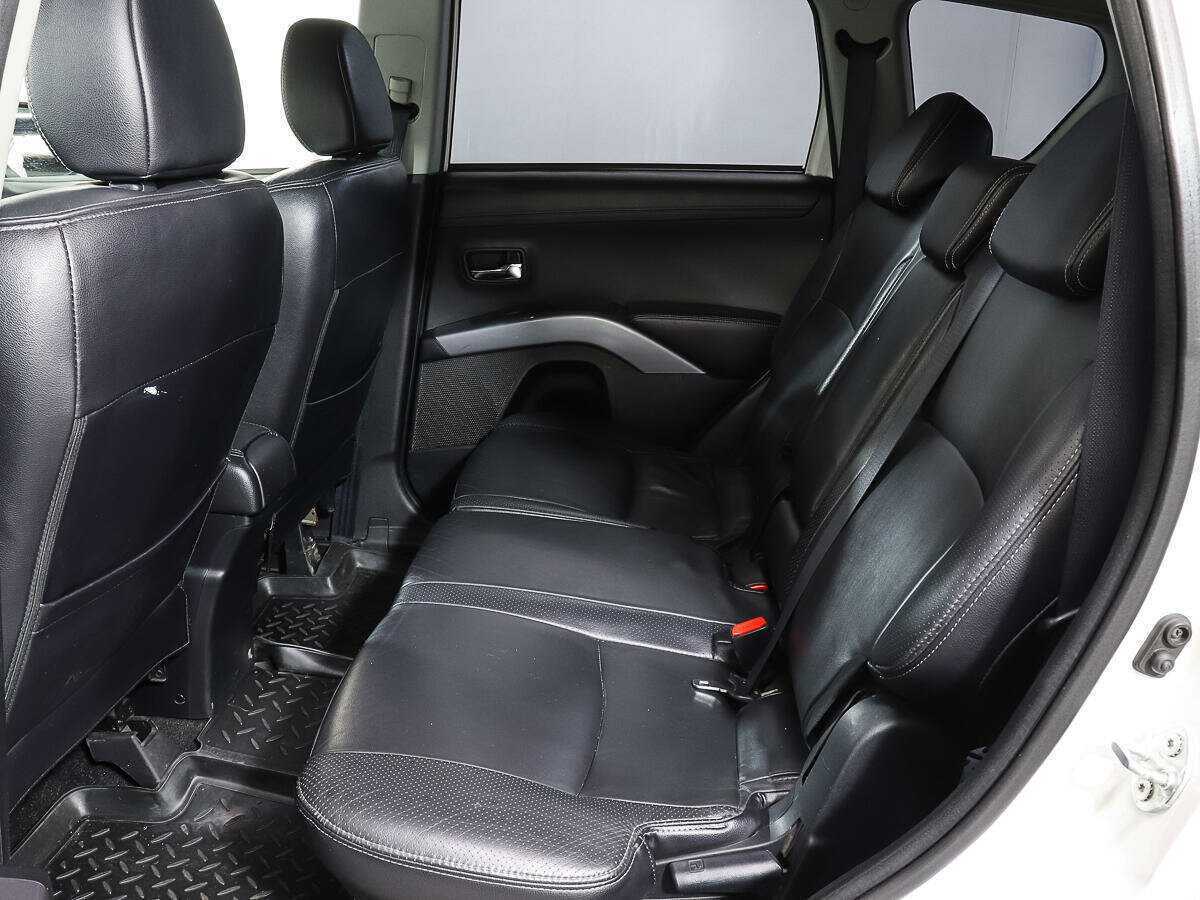 Mitsubishi Outlander, 2010 Фото №9