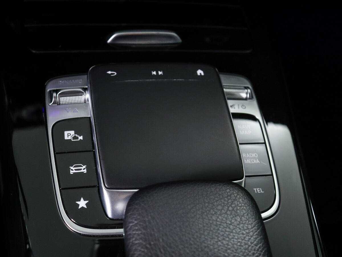 Mercedes-Benz CLA 200, 2019 Фото №16