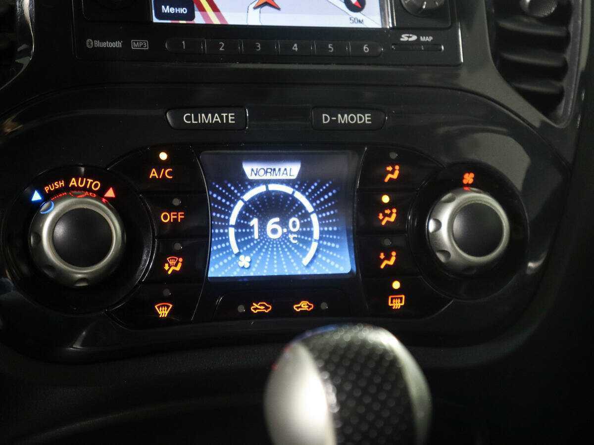 Nissan Juke, 2011 Фото №15