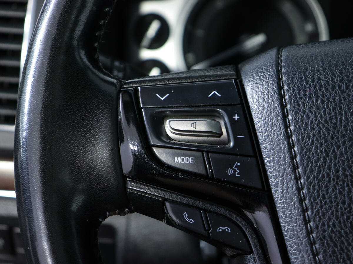 Toyota Land Cruiser, 2018 Фото №24